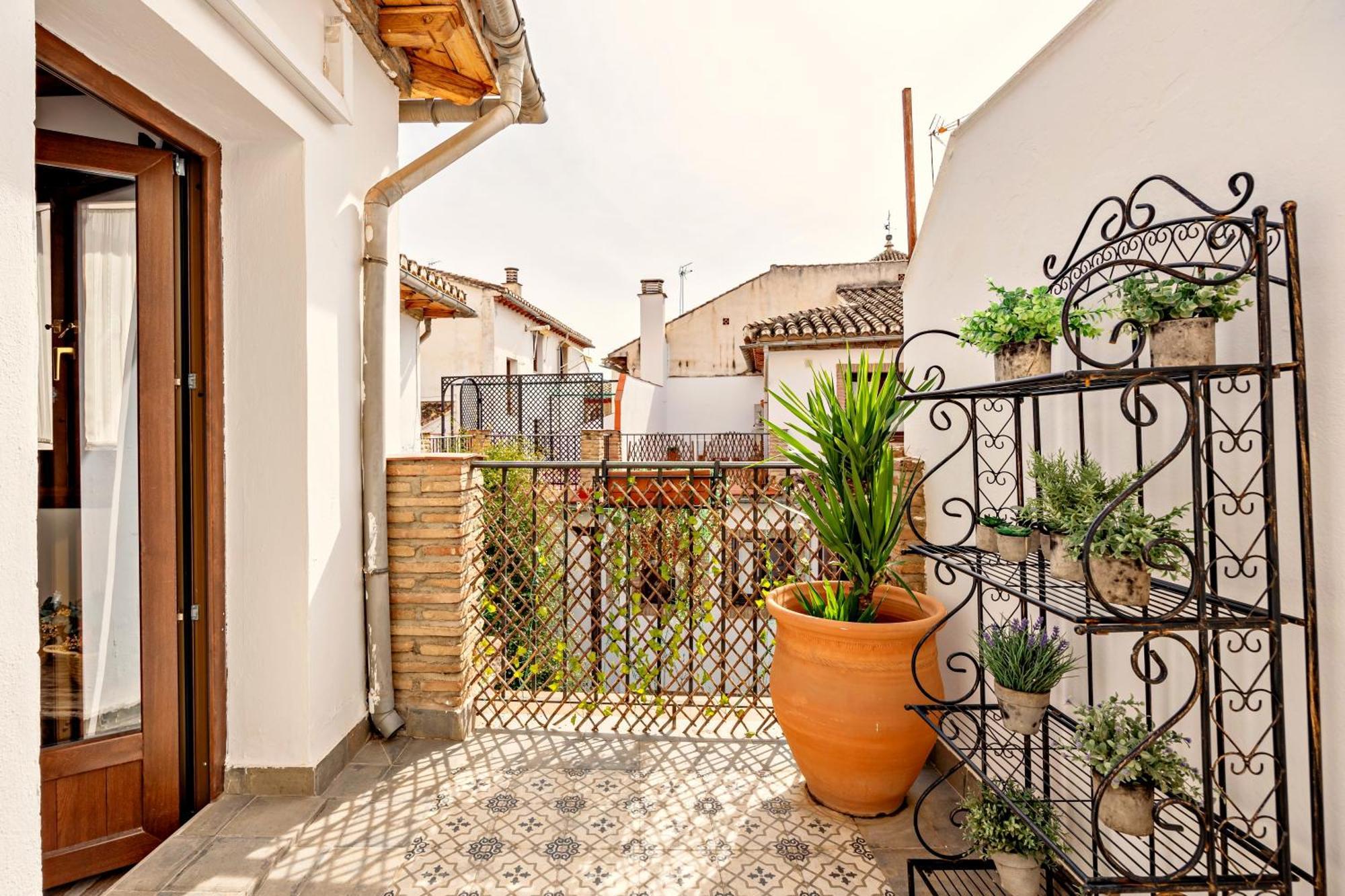 Tuguest Nazari Caldereria Apartments - Free Parking Granada Exterior photo